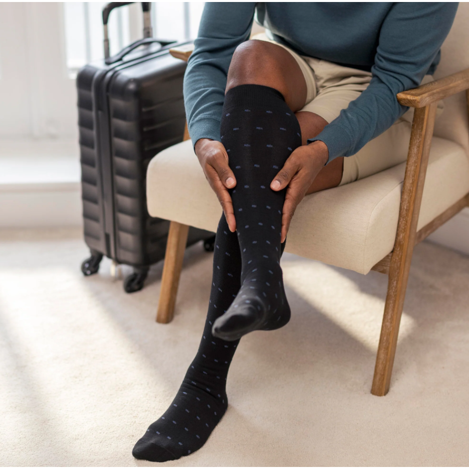 1 Pair Mens Compression Flight Socks - Black/Blue
