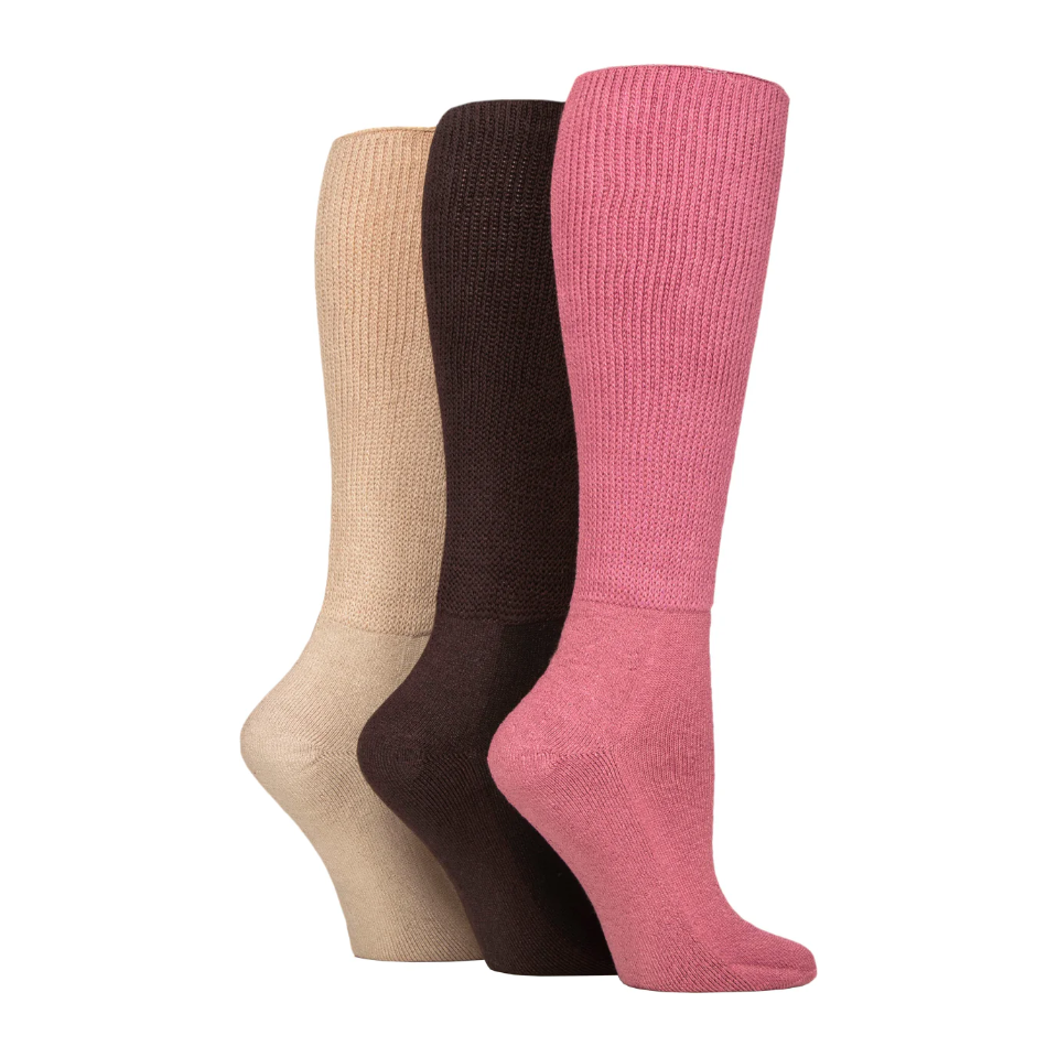 3 Pairs Ladies Knee Length Bamboo Diabetic Socks - Dusky Pink